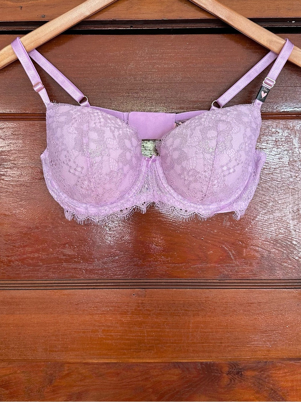 New Victoria’s Secret Purple Dream Angels Floral Lace Lined Demi Bra Size 36C